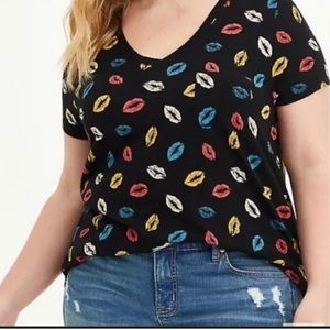 Torrid pocket tee heritage slub multi lips black v-neck